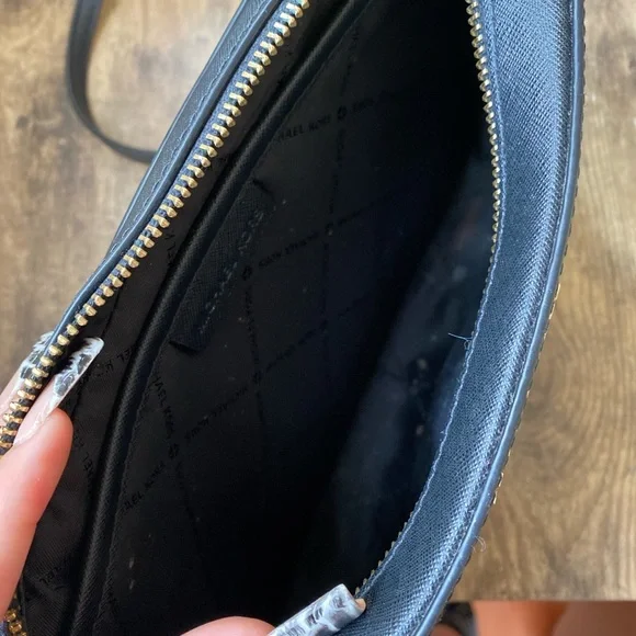 Used Black Michael Kors bag - Picture 3 of 4